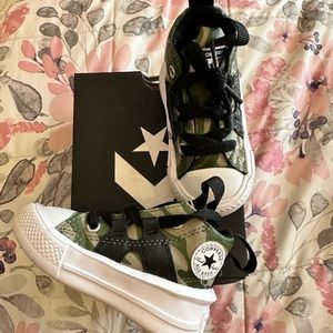 Like new infant converse size 5.